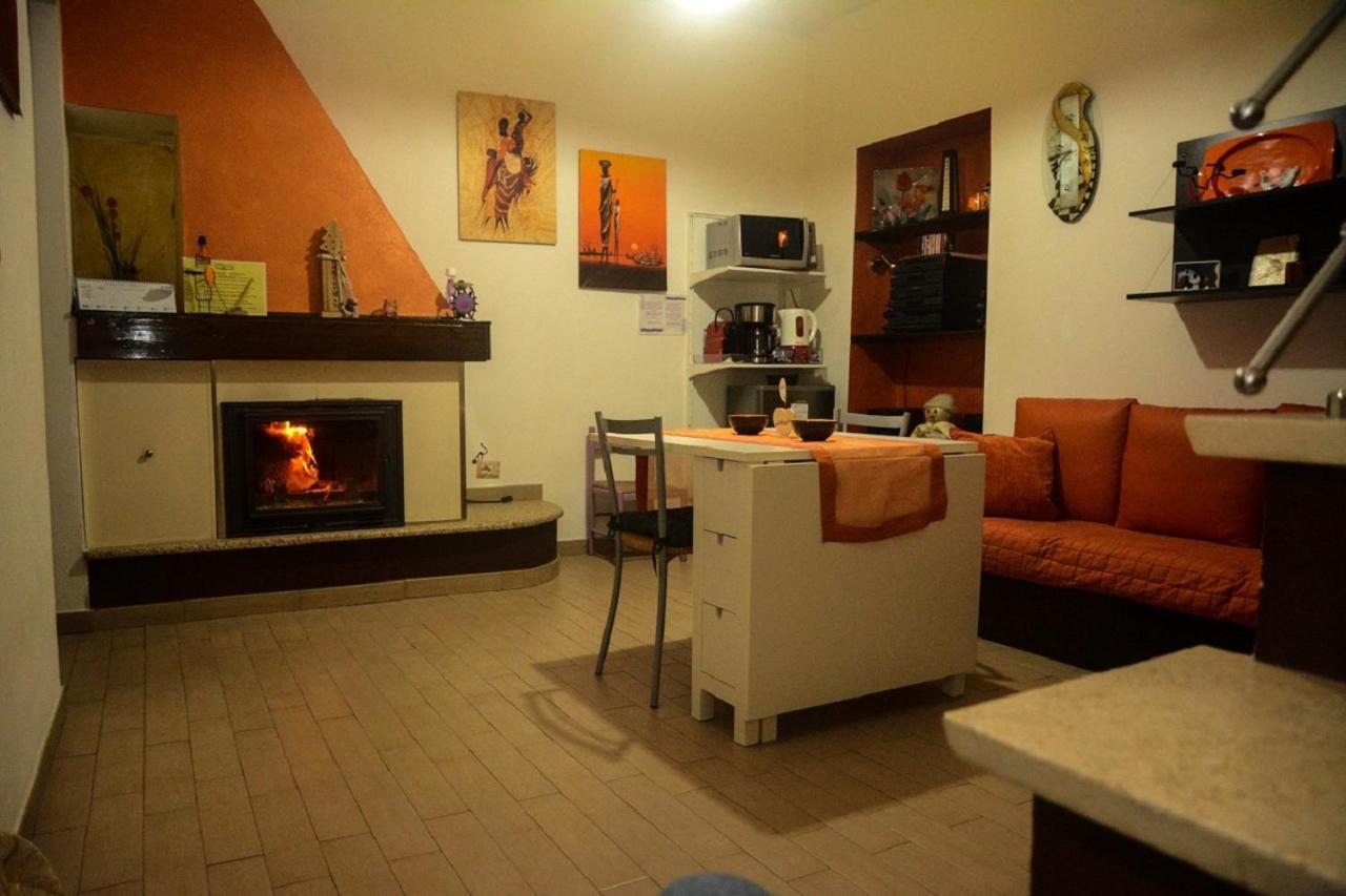 B&B Annalu' Guspini Extérieur photo