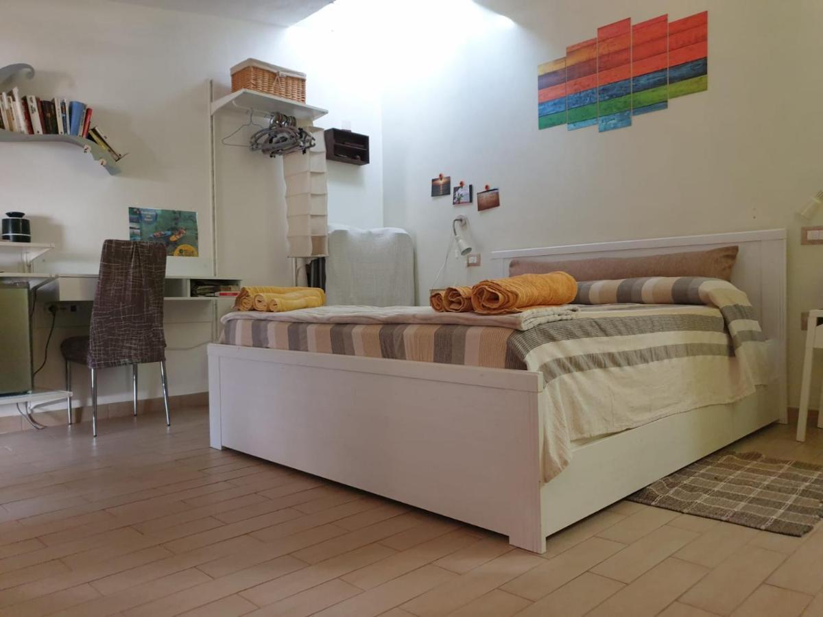 B&B Annalu' Guspini Extérieur photo