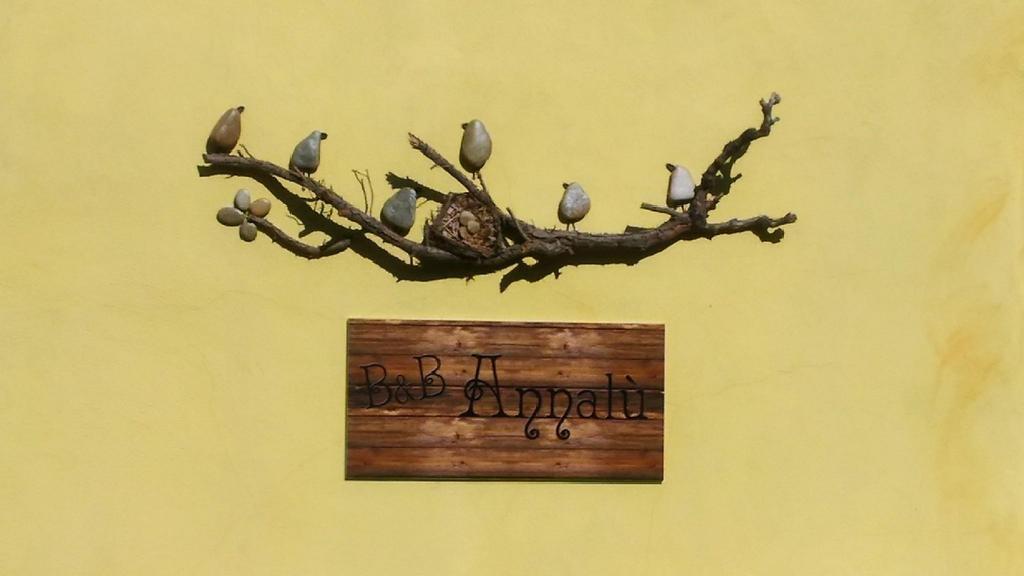 B&B Annalu' Guspini Extérieur photo