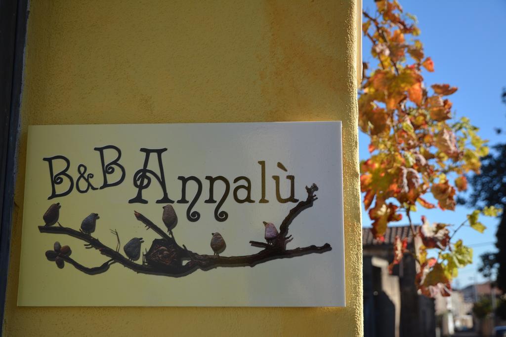 B&B Annalu' Guspini Extérieur photo