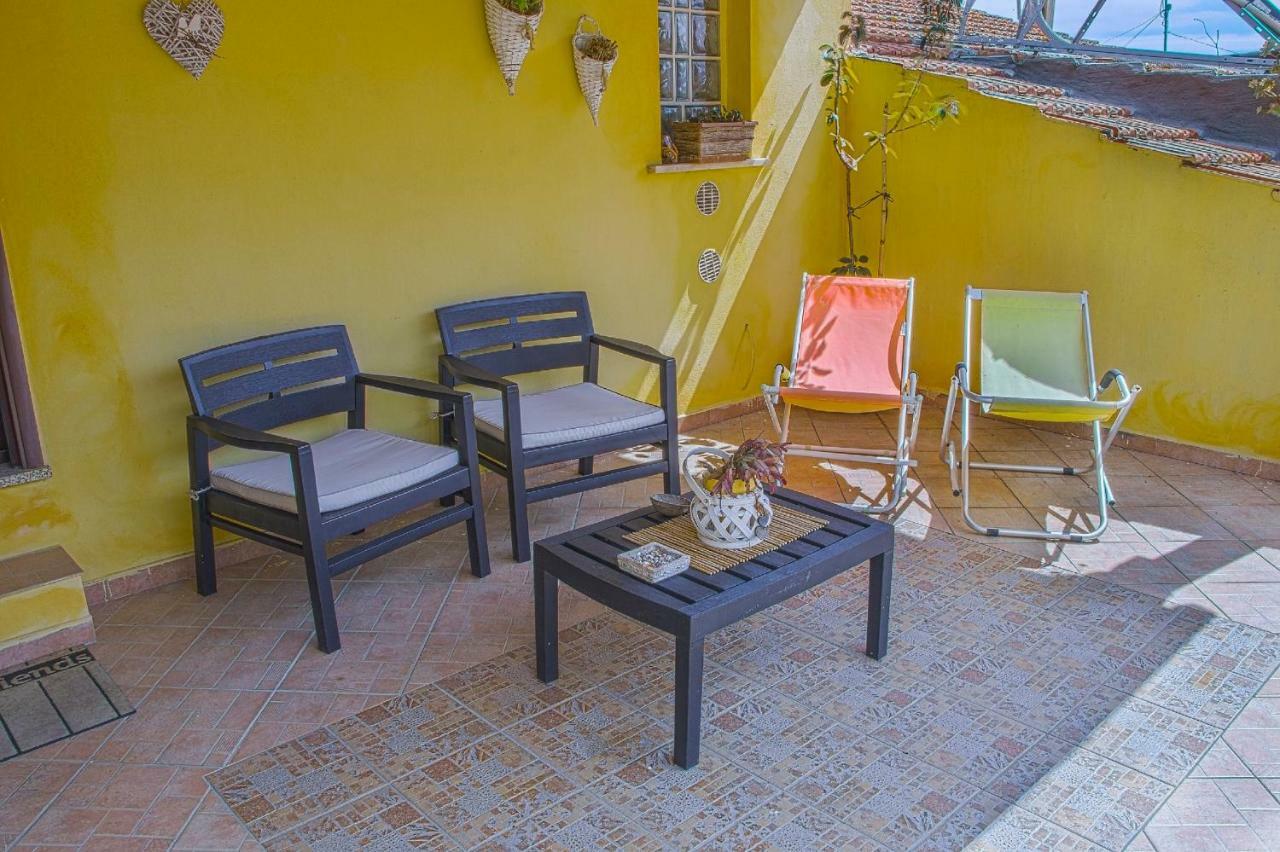 B&B Annalu' Guspini Extérieur photo