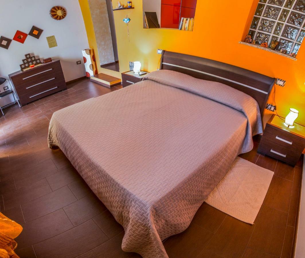 B&B Annalu' Guspini Extérieur photo